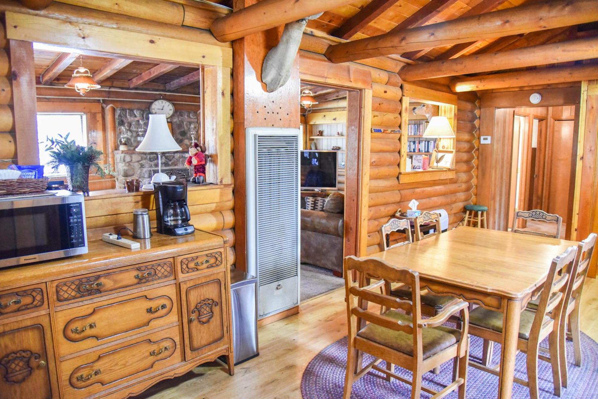 Bear Bait Cabin In Upper Valley With High Speed Wifi Ред-Рівер Екстер'єр фото